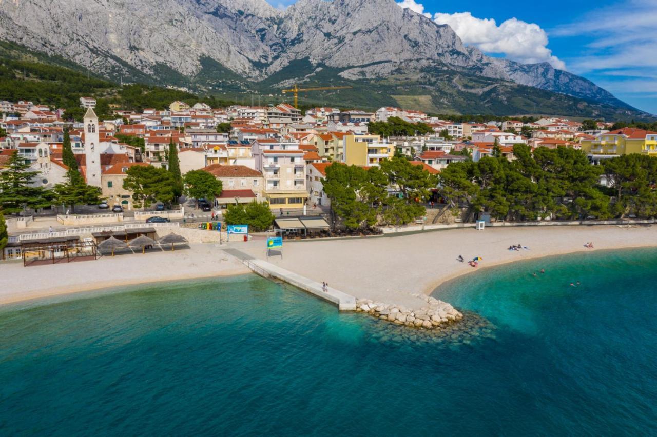 Villa Rozika Baška Voda Екстериор снимка
