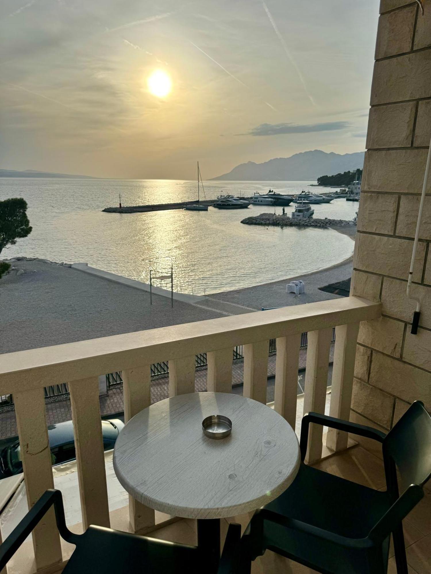 Villa Rozika Baška Voda Екстериор снимка