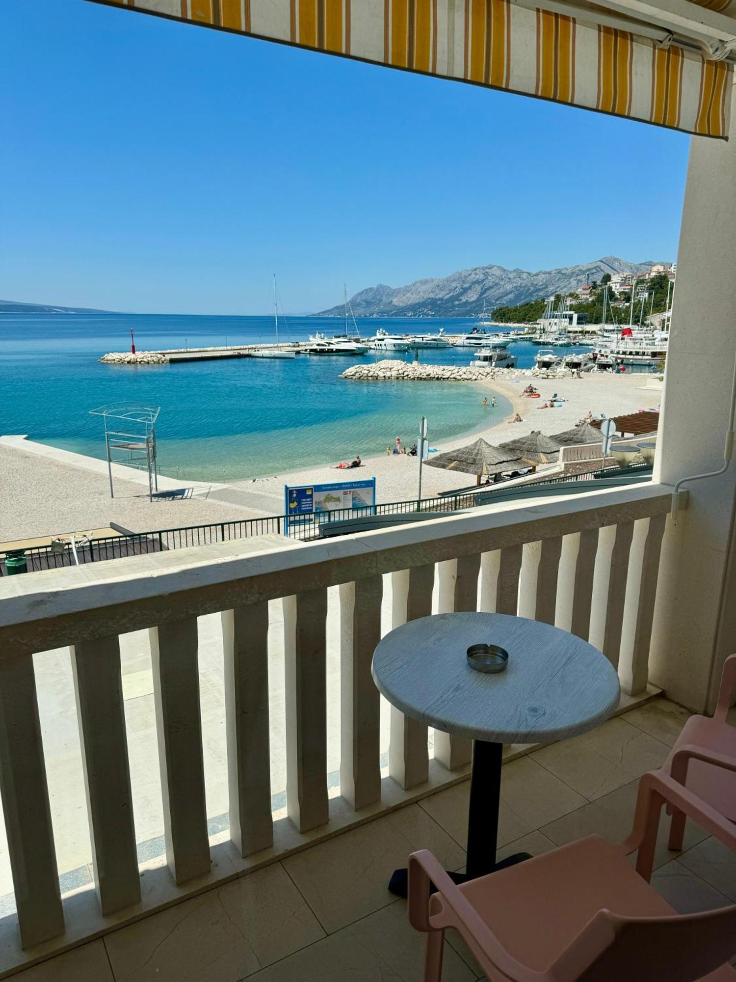 Villa Rozika Baška Voda Екстериор снимка
