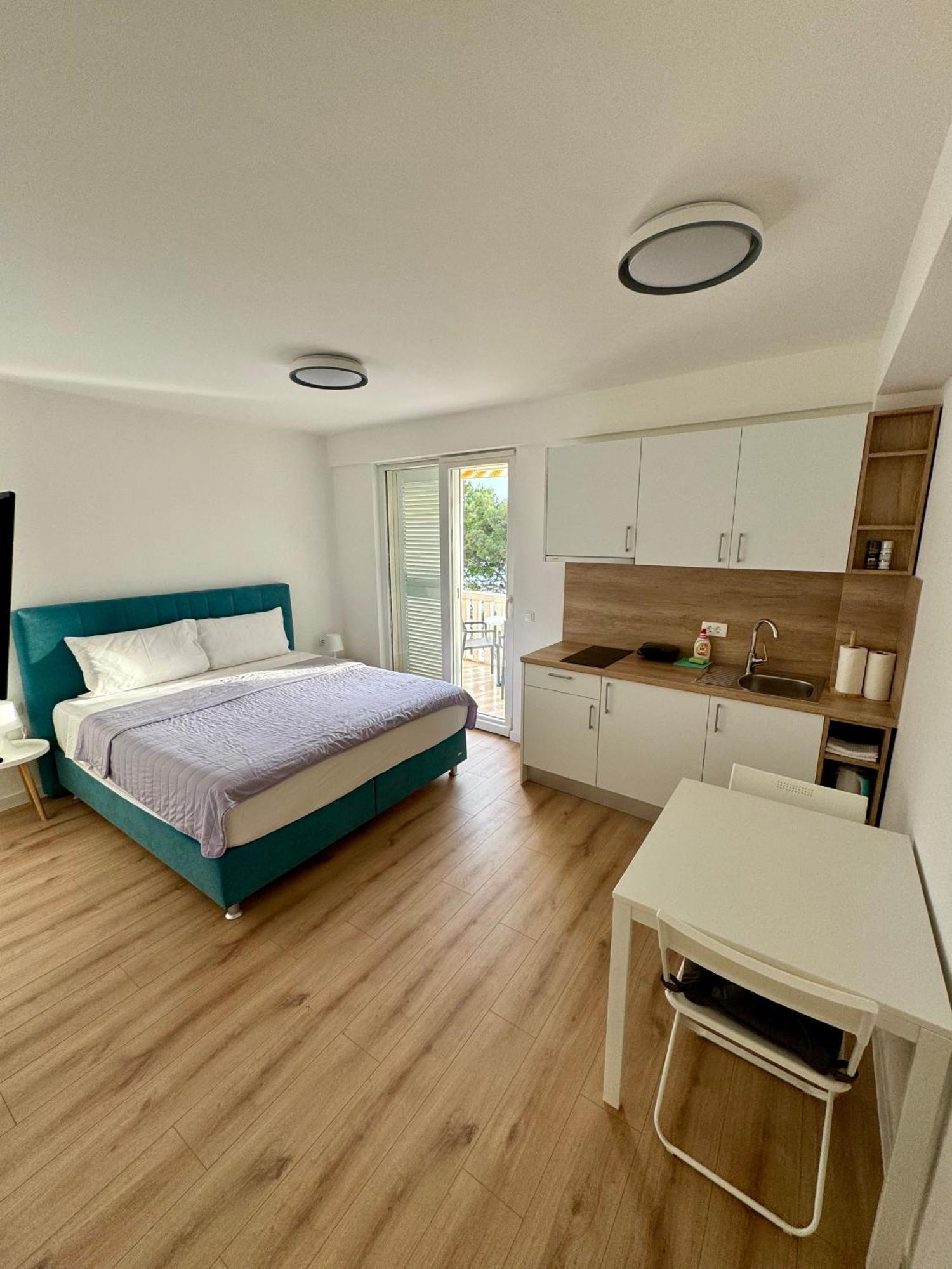 Villa Rozika Baška Voda Екстериор снимка
